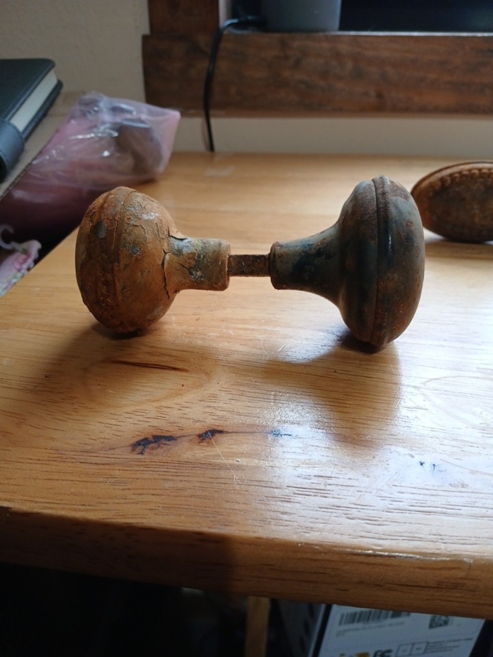 Antique Style Round Metal Door Knob Pair in Distressed Brown/Green